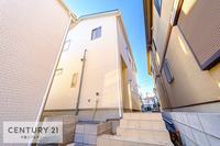 その他:育ち盛りのお子さんとワイワイ暮らす姿が目に浮かぶ、居心地のよさと使い勝手のよさが両立した新築のおうちです。特に収納スペースが多いので、どうしたって増えていく家族のモノをここでなら収めることができるかも