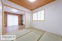 和室:和室はやはり落ち着ける場所ですね。家事室・お昼寝スペース・ゲストルーム等使い方は無限大です。