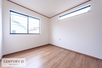 その他:大きな掃き出し窓がないので小さなお子様にも安心な設計となっております。