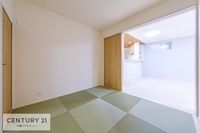 和室:和室はやはり落ち着ける場所ですね。家事室・お昼寝スペース・ゲストルーム等使い方は無限大です。