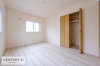 その他:洋室は子供部屋や寝室、色々と用途多彩に利用できますね！収納力もたっぷりなので、広々気持ちよく過ごすことができます。