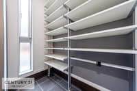 収納:たっぷり収納。住空間をすっきり使うためには必須ポイントの収納スペースですよね。