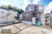 外観:センチュリー21千葉リアルティーは地域密着。不動産のことなら、どのようなことでもお気軽にご相談ください。
千葉リアルティーは不動産のプロフェッショナルとして、お客様のご要望にお応えします。