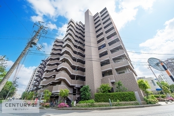 外観:当日のご案内が可能です。9時~19時までご連絡いただければ、見学できますのでお気軽にお問い合わせください。お仕事帰りにもどうぞ!ご要望にあわせて、希望のお家を必ず探します!見つけます!