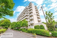 その他:緑がたくさんあり安らぎ感じる街並みです！閑静な環境なので、のんびりと暮らしたい方にオススメです！立地も良く生活には困りません！