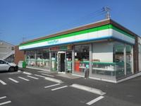 周辺環境:ファミリーマート大松屋京葉店
