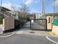 周辺環境:京都市立衣笠中学校