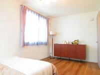 洋室:3F北側洋室。2面採光の明るいお部屋。