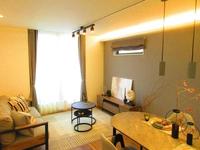 リビング:リビングに家具を配置したモデルハウス。カフェのような、暖かみを感じるインテリア。