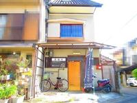 外観:落ち着いた和モダンの外装は趣も感じさせるデザインです。