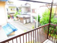 眺望:南向き、陽当たり良好の物干し♪