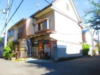 その他現地写真:角地ならではのボリューム感。日当たりの良い立地です。