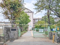 周辺環境:越谷市立南中学校