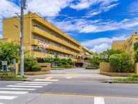 周辺環境:越谷市立中央中学校