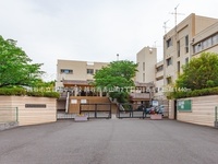 周辺環境:越谷市立富士中学校