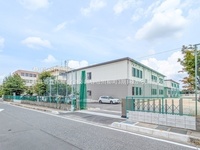 周辺環境:越谷市立川柳小学校