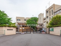 周辺環境:越谷市立富士中学校