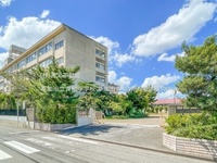 周辺環境:草加市立青柳中学校