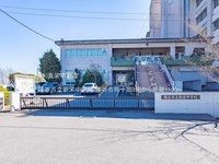 周辺環境:越谷市立新栄中学校